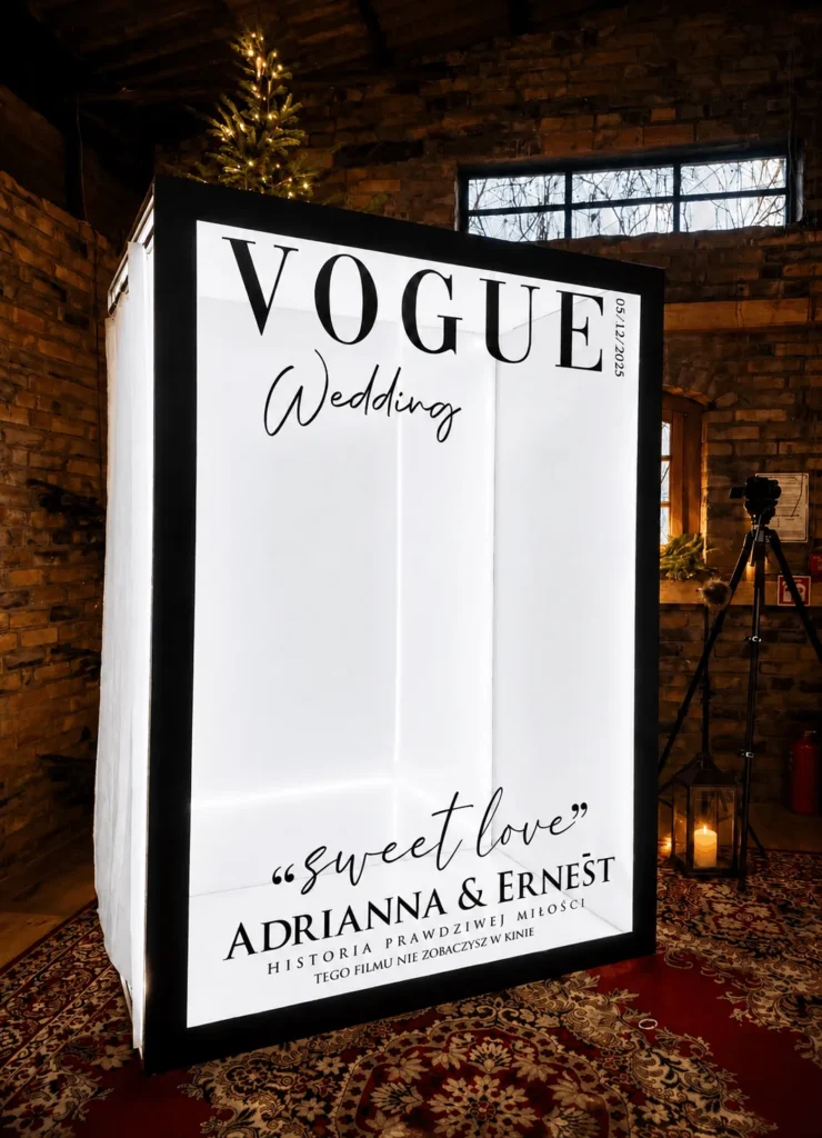Magazine Photobox w stylu okładki magazynu Vogue Wedding przygotowany jako atrakcja na wesele